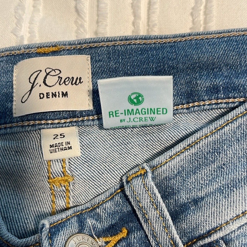 NWOT J. crew 9” Toothpick Denim- size 2 (25) - Picture 2 of 9